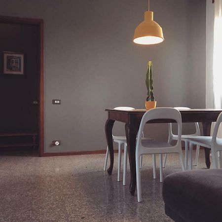 Sunny Family Apartment In Villa - Humanitas Forum Ieo Pieve Emanuele Eksteriør bilde