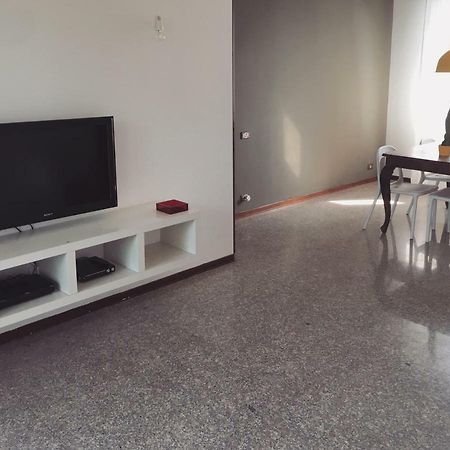 Sunny Family Apartment In Villa - Humanitas Forum Ieo Pieve Emanuele Eksteriør bilde