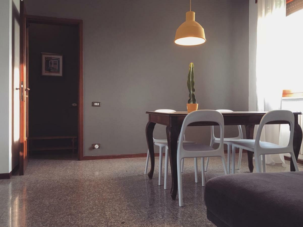 Sunny Family Apartment In Villa - Humanitas Forum Ieo Pieve Emanuele Eksteriør bilde